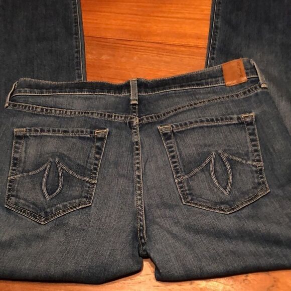 Anthropologie Level 99 button fly, 5-pocket style jeans with raw edge hem. - Picture 3 of 13